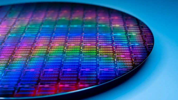 Samsung повышает цены на кремниевые пластины
